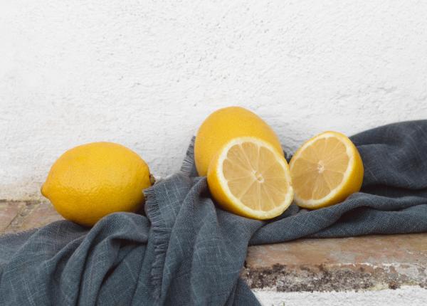 taie o lamaie si pune o langa pat beneficiile surprinzatoare pe care le are