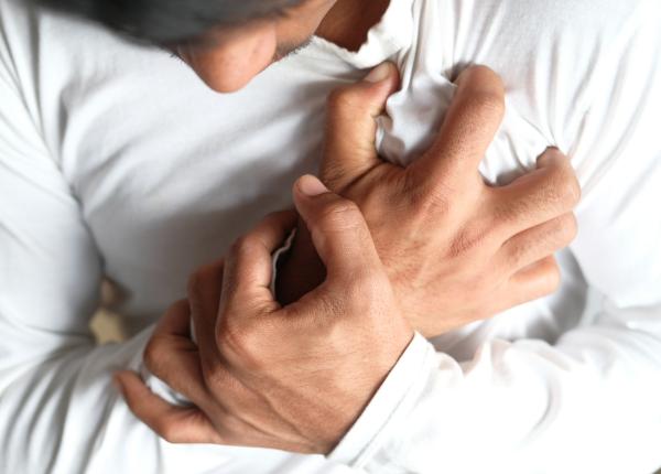 cand durerea de stomac este de fapt semnul unui infarct nu ignora acest simptom