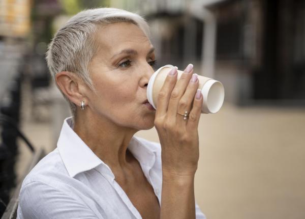 chirurgul general al sua avertizeaza pe eticheta bauturilor trebuie scris riscul celor 7 tipuri de cancer pe care le provoaca