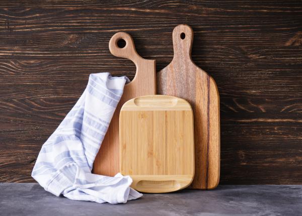 de ce sa nu mai speli niciodata tocatorul de lemn cu detergent de vase gafa colosala pe care ai facut o pana acum