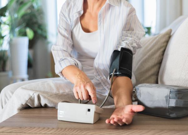 5 aparate nelipsite din casa pentru a ti monitoriza sanatatea tehnologia care iti pastreaza sanatatea sub control