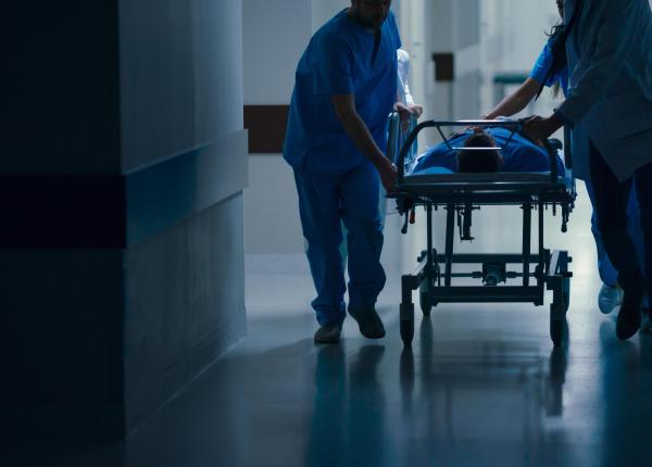 operatiile pentru bolnavii cronici suspendate temporar la sju ploiesti nu am niciun pat liber daca se agraveaza postoperator nu am unde sa ii tin decat pe targa si e bataie de joc