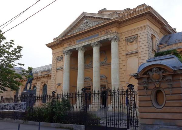 umf carol davila din bucuresti prima pozitie intre universitatile si institutiile de cercetare din tara