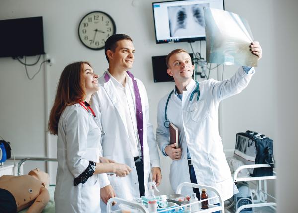 astrazeneca un studiu nou ansat pentru cancerul pulmonar