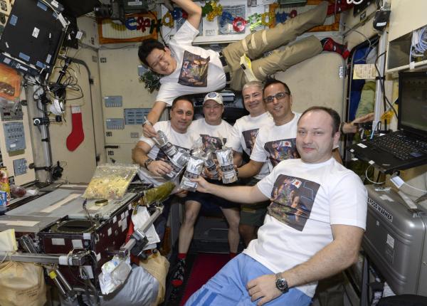 de ce se plang astronautii de gustul alimentelor in spatiu