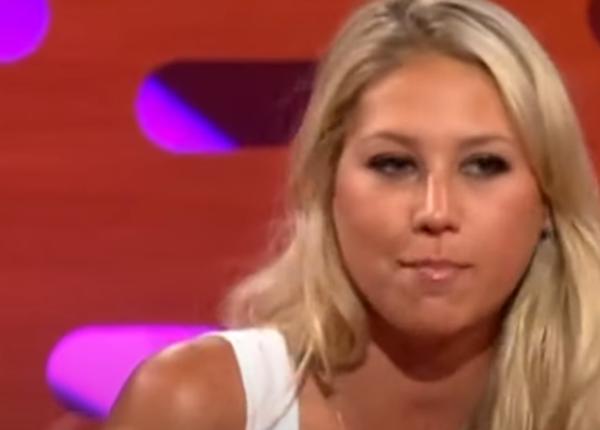 anna kournikova in scaun cu rotile