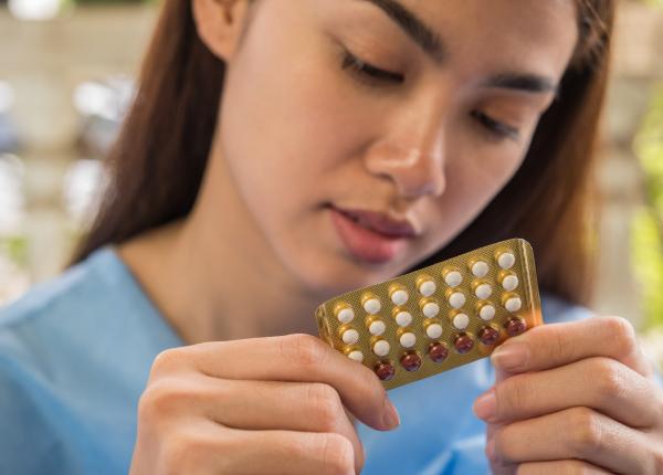unele contraceptive asociate cu un risc usor crescut de infarct si avc si sarcina creste riscul de cheaguri de sange unele contraceptive asociate cu un risc usor crescut de infarct si avc si sarcina creste riscul de cheaguri de sange