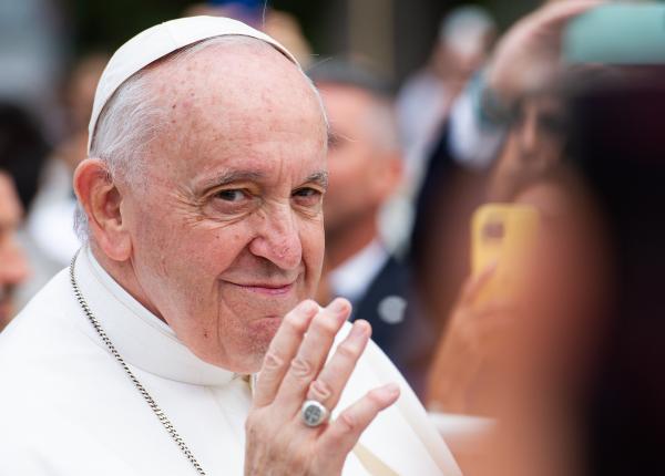 ce se intampla daca moare papa francisc regula pe care nu vrea sa o respecte e primul papa care face asta