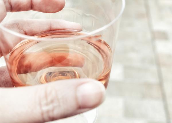 un pahar pe zi poate duce la cancer de san legatura subestimata de femei un pahar pe zi poate duce la cancer de san legatura subestimata de femei