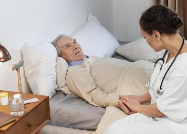 lucian paziuc asppr sunt pacienti abandonati de sistem in spitalele de psihiatrie aruncati ca la un cos de gunoi