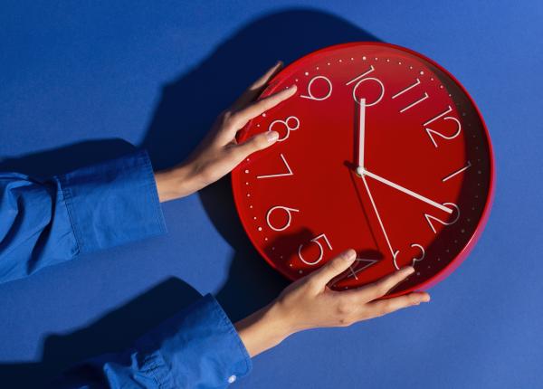 ora de vara 2025 ce riscam si cum ne adaptam mai usor la schimbarea orei dr tudor ciuhodaru abia de luni se vor simti efectele