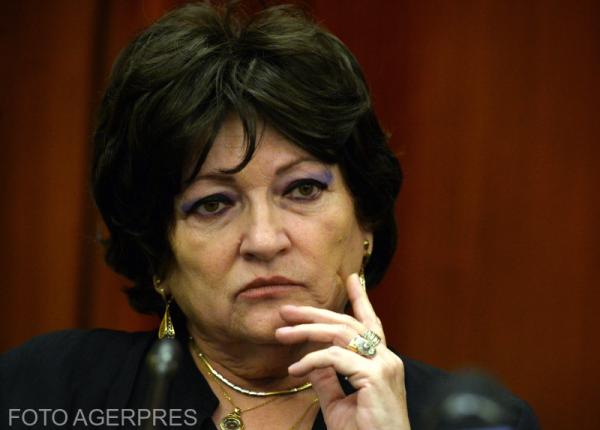 au reusit sa ma tina in viata tratament polichimio radio si 6 operatii monica pop aici nu se mai moare de cancer la mine e deja cronic si totusi sunt in viata