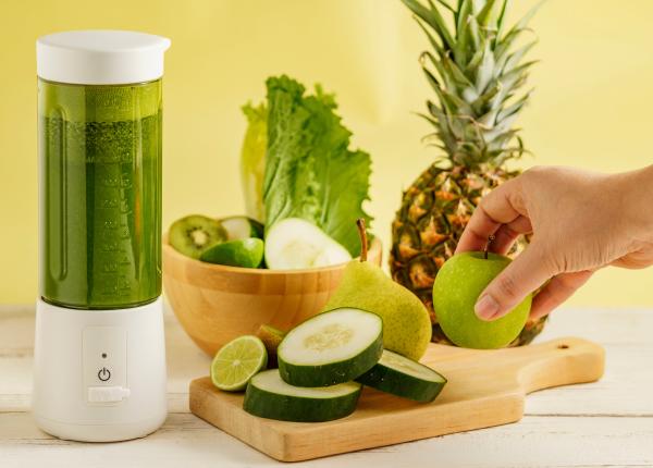 sucuri detox simple si eficiente pe care le poti face acasa