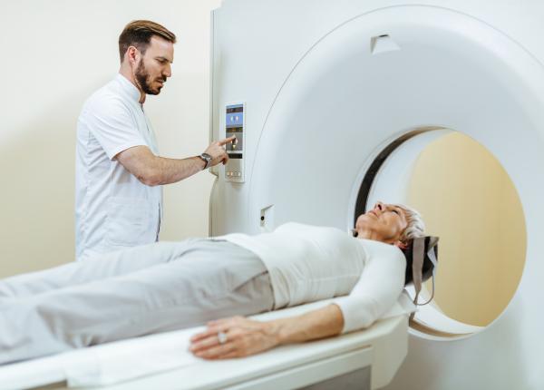 ce trebuie sa stii despre tomografiile ct pericolul invizibil care ar putea provoca 1 din 20 de cazuri de cancer