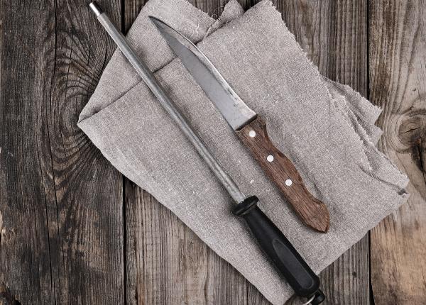 ce este tija de honuire din setul de cutite la ce se foloseste de fapt