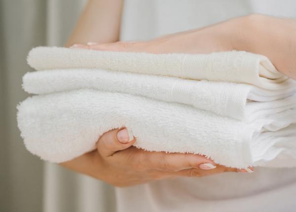 cum sa albim prosoapele albe si sa indepartam petele fara inalbitor chimic