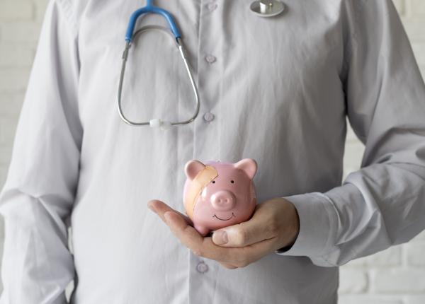 salariile cadrelor medicale in discutie