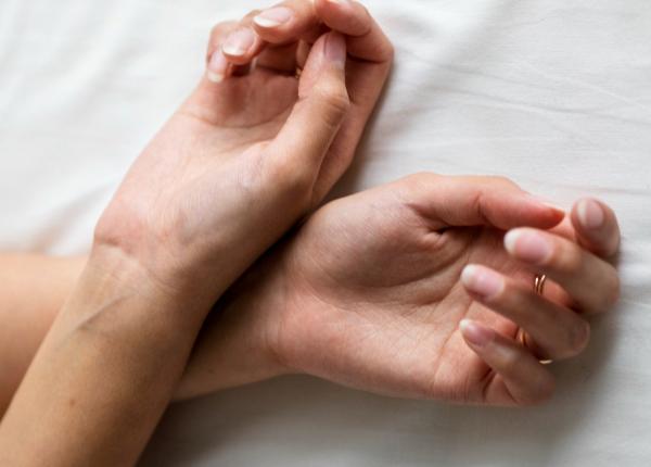 de ce vasele de sange se vad albastre explicatia stiintifica pe intelesul tuturor de ce vasele de sange se vad albastre explicatia stiintifica pe intelesul tuturor