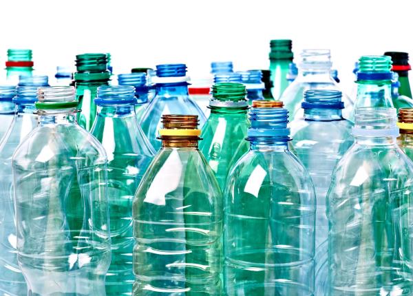 reutilizarea sticlelor de plastic iti poate distruge sanatatea medicii avertisment reutilizarea sticlelor de plastic iti poate distruge sanatatea medicii avertisment
