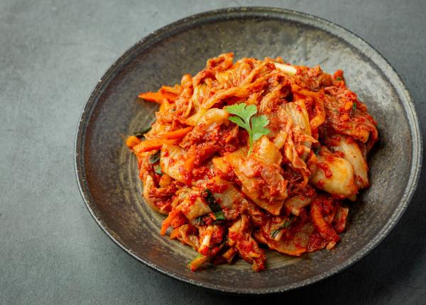 kimchi superalimentul care iti poate transforma sanatatea kimchi superalimentul care iti poate transforma sanatatea