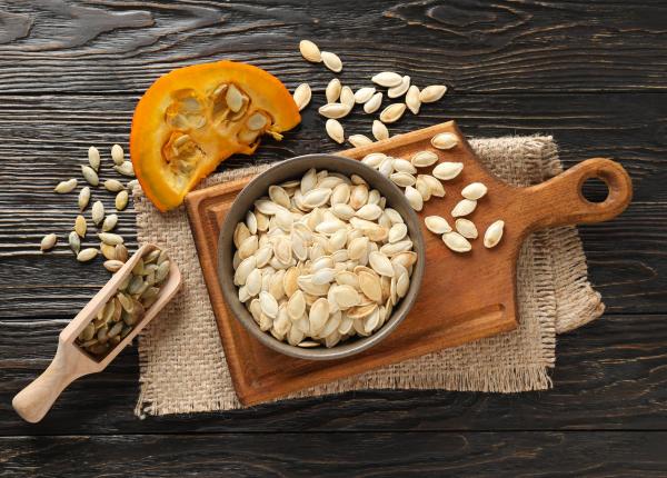 semintele de dovleac superalimentul toamnei cum le consumi pentru cele mai mari beneficii semintele de dovleac superalimentul toamnei cum le consumi pentru cele mai mari beneficii
