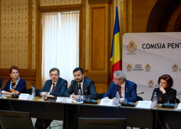 alexandru mihai ghigiu educatia este cheia unei preventii reale increderea se construieste nu se impune alexandru mihai ghigiu educatia este cheia unei preventii reale increderea se construieste nu se impune