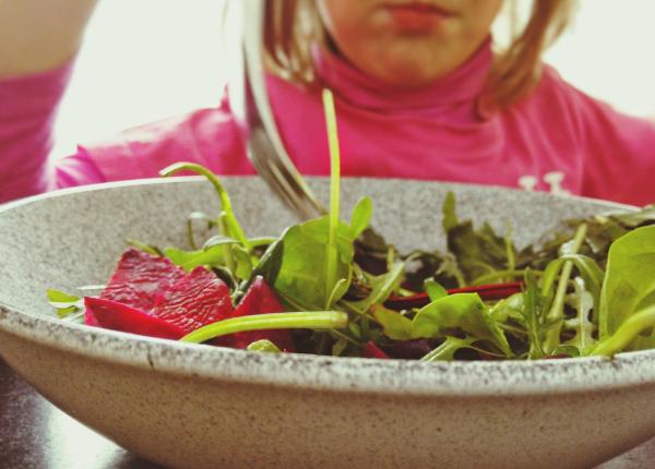 bacteria listeria monocytogenes gasita in salate si paste cel putin 6 persoane au murit care sunt simptomele