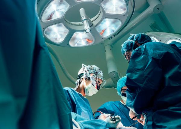 doua operatii de transplant renal robotizat realizate in premiera la brasov