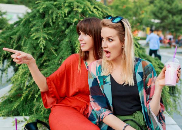 de ce sunt aratate femeile cu degetul dr andreas vythoulkas trebuie sa ne descurcam