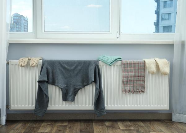 de ce sa nu usuci hainele pe calorifer care sunt pericolele pentru sanatate