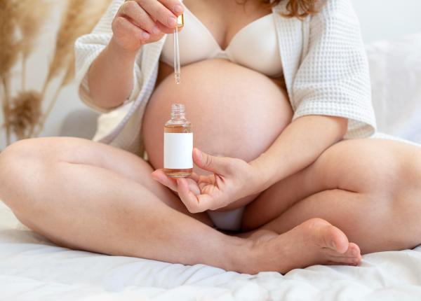 ce se intampla daca utilizezi retinol in sarcina 8 riscuri pentru bebelus