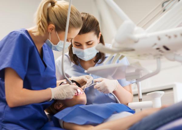 colegiul stomatologilor cere ministerului sanatatii reguli clare si predictibile pentru examenele de rezidentiat si medic specialist