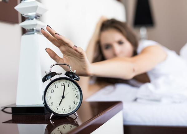 de ce te trezesti inainte sa sune alarma explicatia ceasului biologic