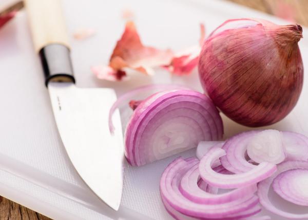 de ce respiratia miroase a gunoi dupa ce mananci ceapa