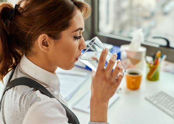 cum iti dai seama ca esti deshidratat