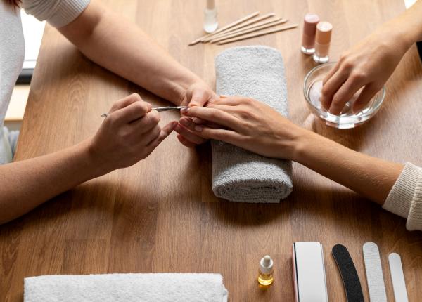 ce se intampla daca nu mergi la manichiura