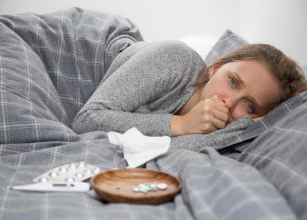 de ce orice simptom e mai intens seara