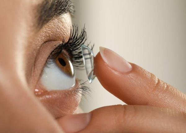 adevarul despre lentilele de contact sunt sigure pentru ochi sau prezinta riscuri pe termen lung