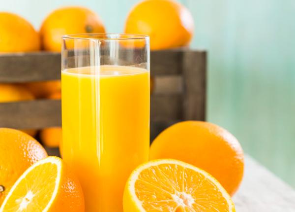 adevarul despre sucul de portocale ce se intampla cu tensiunea atunci cand bei un pahar