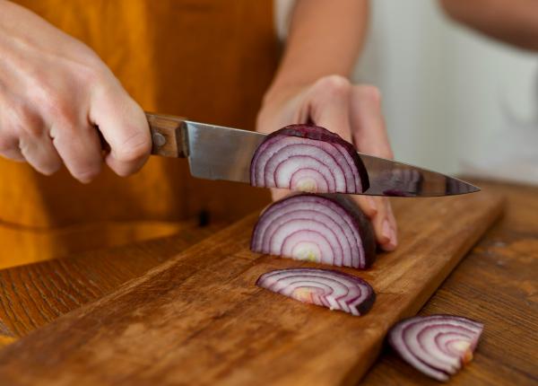 cum se taie ceapa perfect detaliul pe care nu il stiai