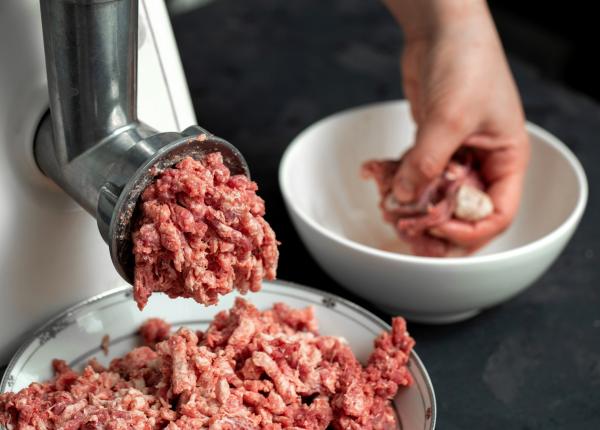 3 semne care iti arata cand carnea tocata nu mai este proaspata