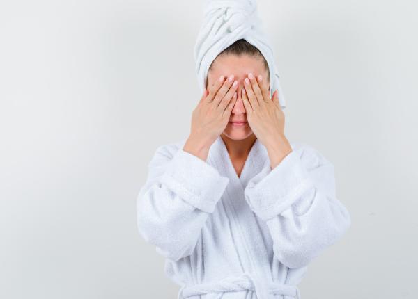 cu ce trebuie sa te stergi la ochi dr monica pop avertisment