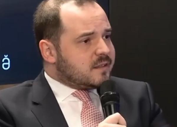 alexandru rogobete avertisment pentru medici sa se desfaca contractul de munca