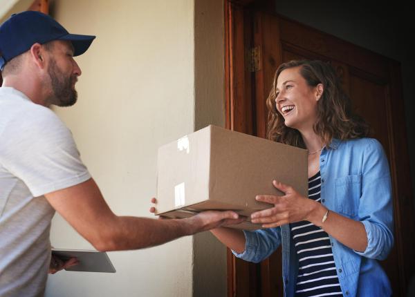 de ce asteptarea unui colet aduce mai multa fericire decat deschiderea lui