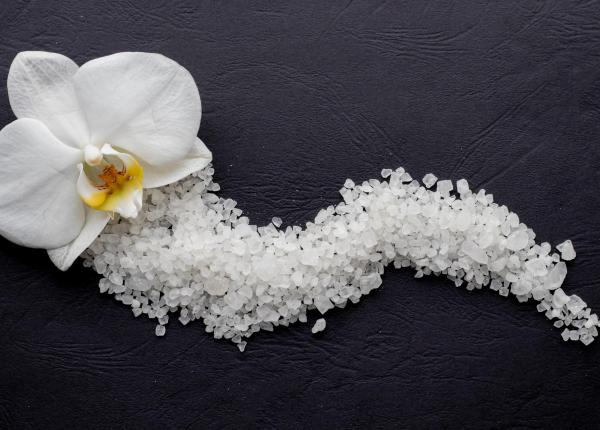 sarea iodata aliatul discret al tiroidei de ce este vitala