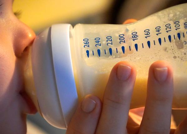 primul bebelus pozitiv la toxina cereulida dupa consumul de lapte praf retras