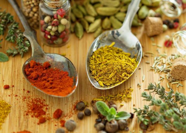 condimentele expira semnul ca trebuie sa le arunci urgent