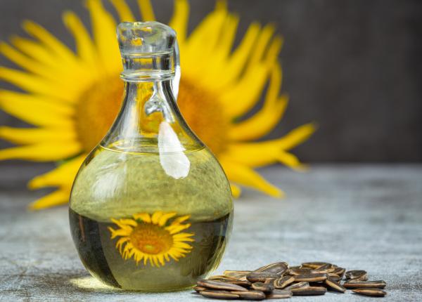 adevarul despre uleiul de floarea soarelui ce contine de fapt si ce tip de ulei conteaza