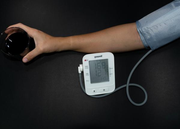 de ce nu scade tensiunea ce trebuie sa stii despre hipertensiunea rezistenta