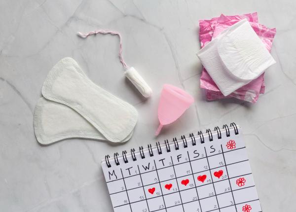 e normal sa ai menstruatie de doua ori intr o luna